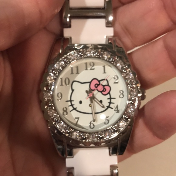 Hello Kitty Sanrio Watch. NWOT - Picture 16 of 16